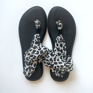 Sanuk yoga sling flat sandal